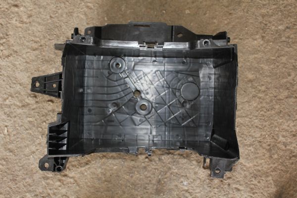 RENAULT R 21 AKÜ YERİ ORİJİNAL YEDEK PARÇA_2C6